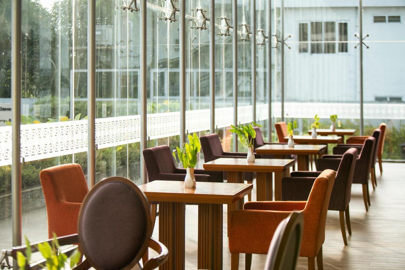 Swiss-Belhotel Danum Palangkaraya Exterior photo