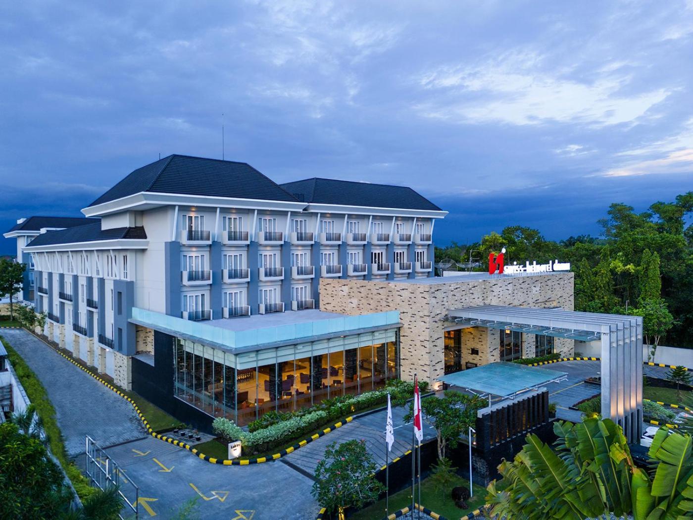 Swiss-Belhotel Danum Palangkaraya Exterior photo